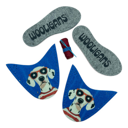 WOOLIGANS KIDS “CHILLIN’ DOG” SLIPPER KIT